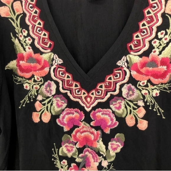 Faith And Zoe Embroidered Long Sleeve Peasant Blouse Small Pink Black Floral - Picture 3 of 9